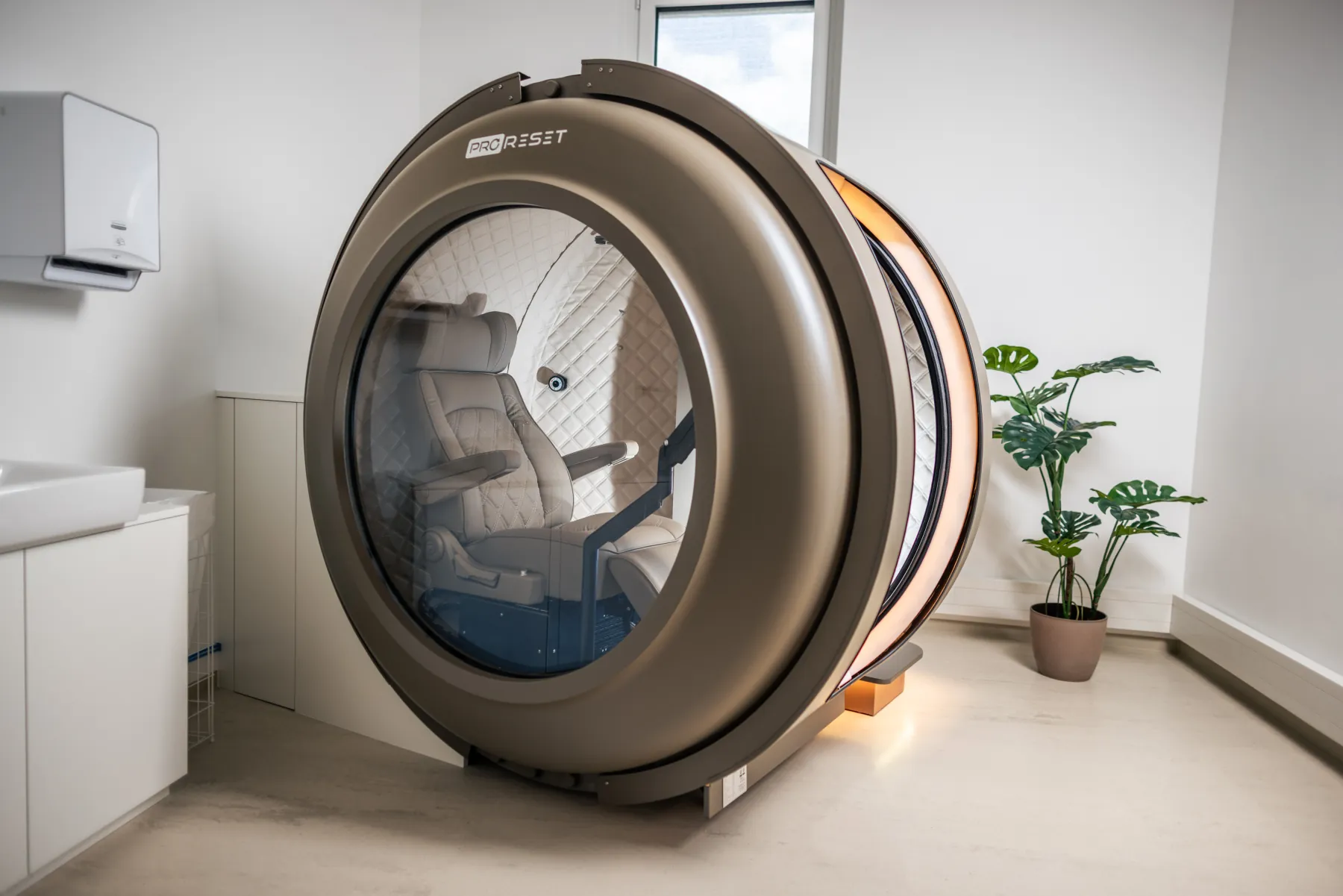 Druckkammer für die hyperbare Sauerstofftherapie bei ASPHERA